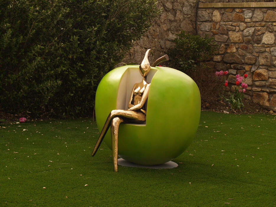 orla de bri apple seat public works