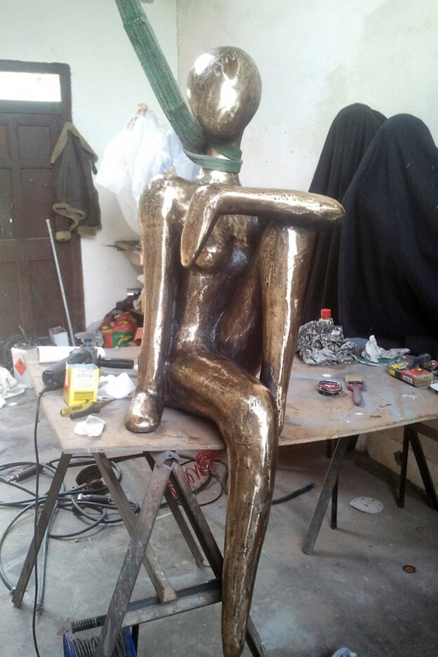 orla de bri perch figure studio