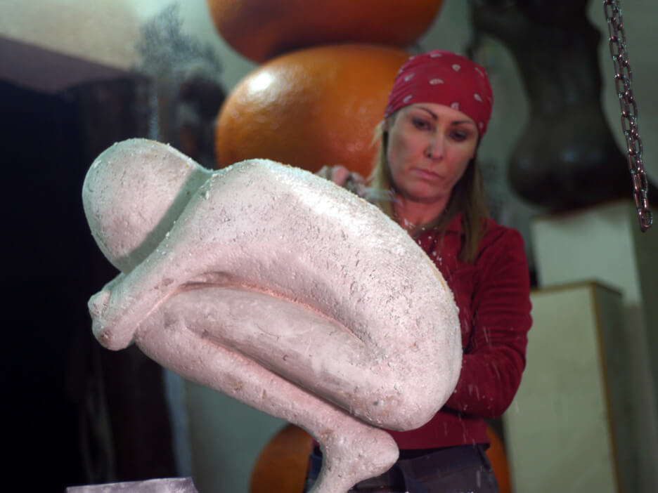 orla de bri poly carving studio